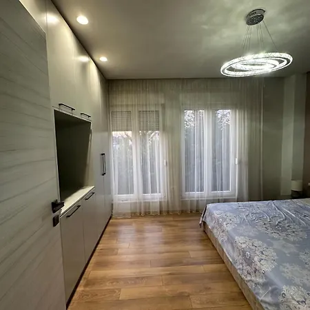 White House Villa *